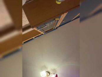 LittleDelora bongacams stream image