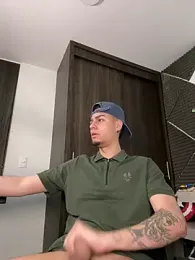 bigryann23 stripchat stream image