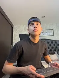 Lander_Cruz stripchat stream image