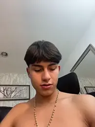 Lander_Cruz stripchat stream image