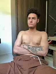 bigryann23 stripchat stream image