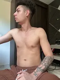 bigryann23 stripchat stream image