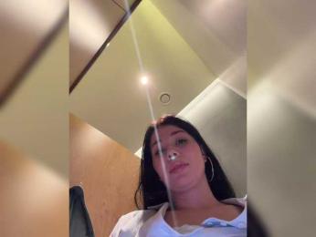 Happy_Doll bongacams stream image