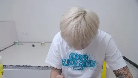 Chocolates-001 stripchat stream image