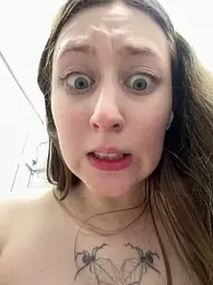 FroggyAnna stripchat stream image, 06.04.2026 20:50