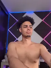 bigryann23 stripchat stream image