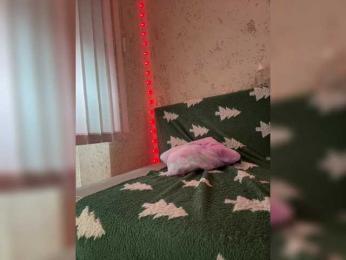 LittleDelora bongacams stream image