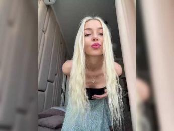 WhiteGirl-one bongacams stream image