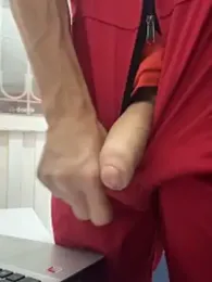 santiObrero stripchat stream image, 16.04.2026 19:30