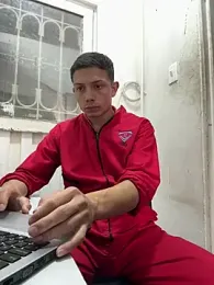 santiObrero stripchat stream image, 16.04.2026 19:30