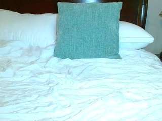 tighttinymilf camsoda stream image