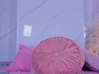 chlooee camsoda stream image