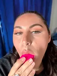 lovely_beast stripchat stream image