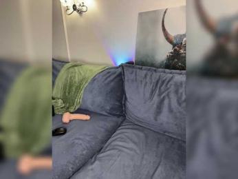 avolood bongacams stream image