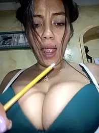 LIZ-06_ stripchat stream image, 03.02.2025 22:00