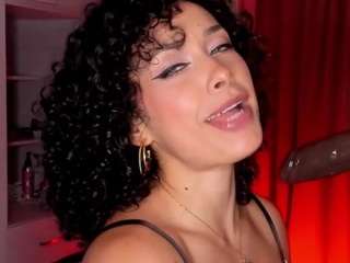 dani-moore camsoda stream image