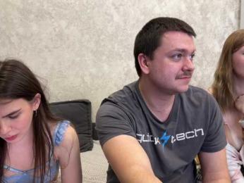 Sweety-couple bongacams stream image, 02.04.2025 19:10