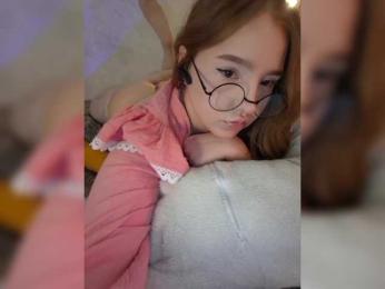 LittleDelora bongacams stream image, 05.02.2025 12:10